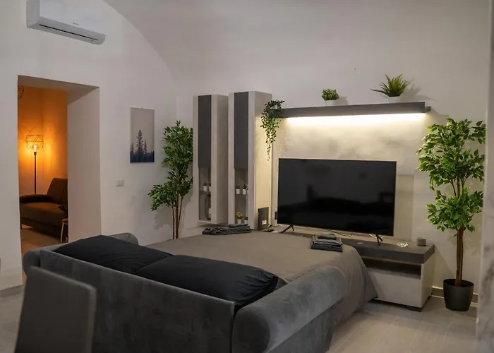 Dietro Al Plebiscito Luxury Suite